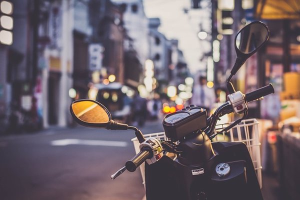 Comment choisir un scooter 3 roues pour une personne à mobilité réduite ?