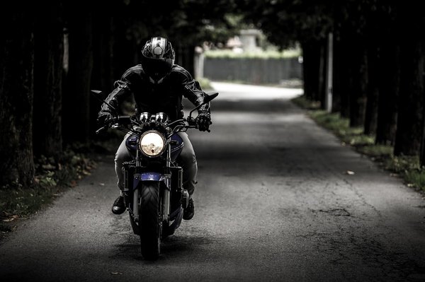 Pourquoi l'assurance moto est-elle cruciale pour les conducteurs de deux-roues ?