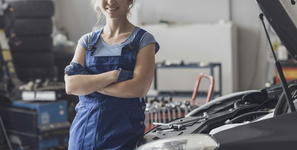 Conseils et astuces auto et moto : guides pratiques à connaître
